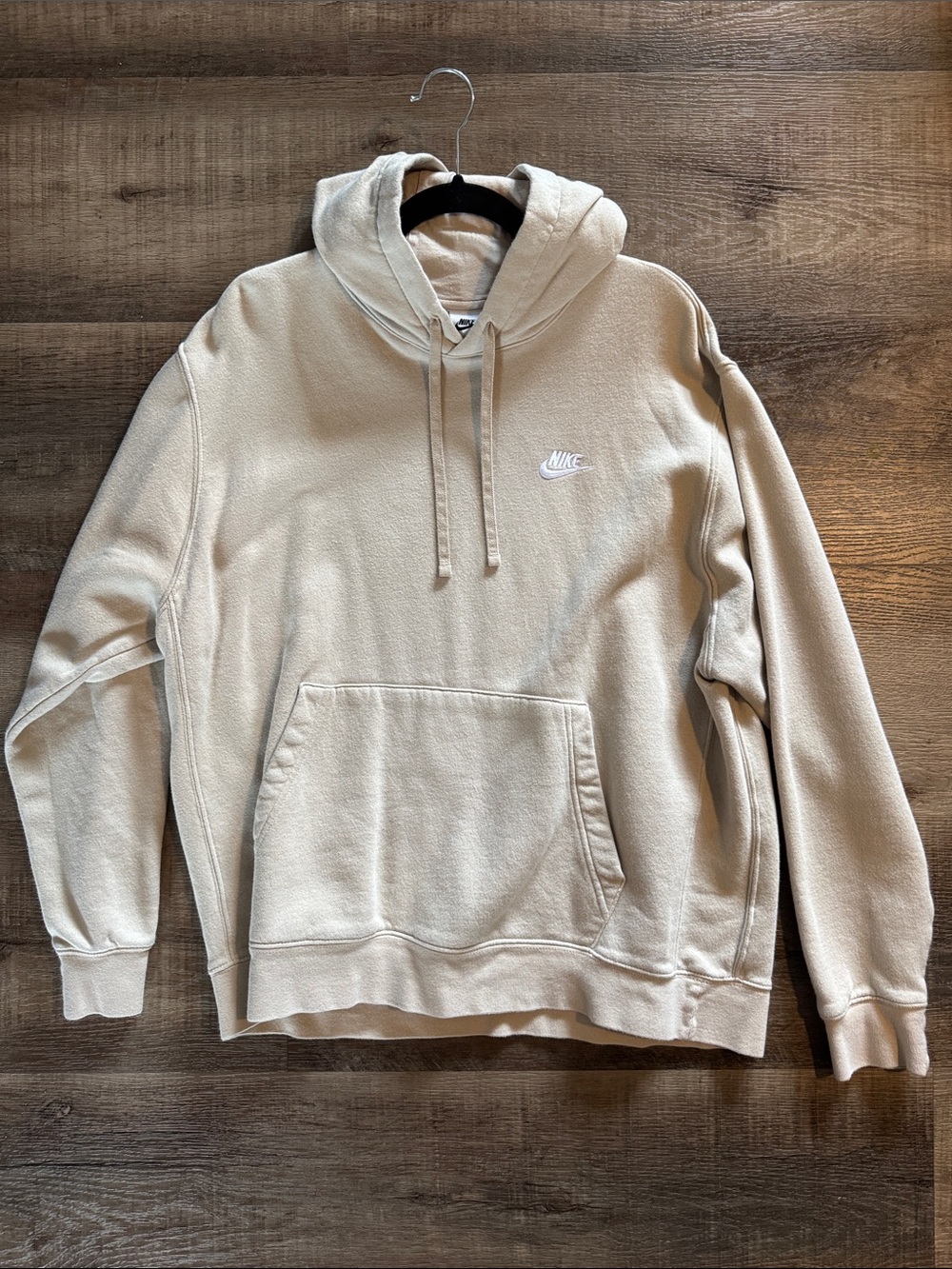 Nike Men's Beige/Cream Pullover Hoodie